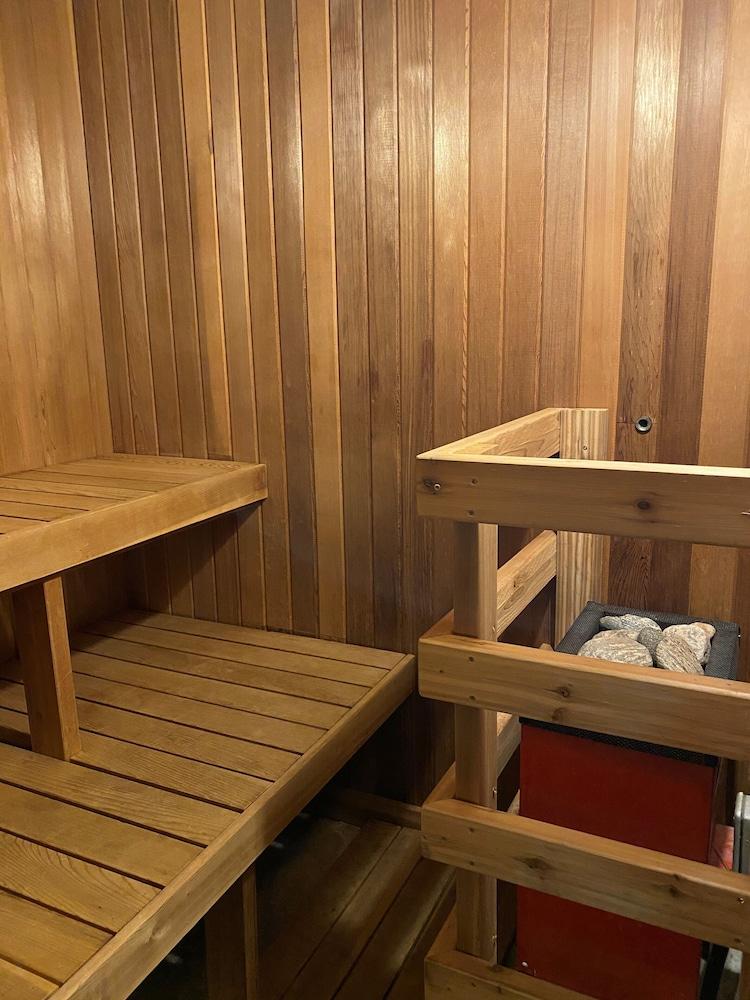 艾维·斯宾塞领导中心酒店