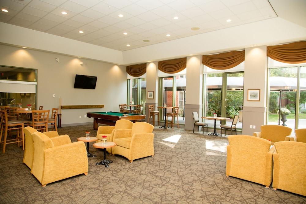 Ivey Spencer Leadership Centre Hotel 3*