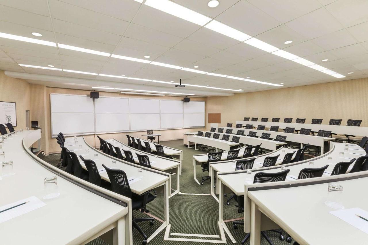 Ivey Spencer Leadership Centre 3* London